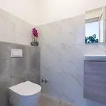 Casa Mara Mit Beheiztem Pool By Interhome Stokovci