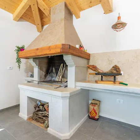 Ferienhaus Casa Mara Mit Beheiztem Pool By Interhome