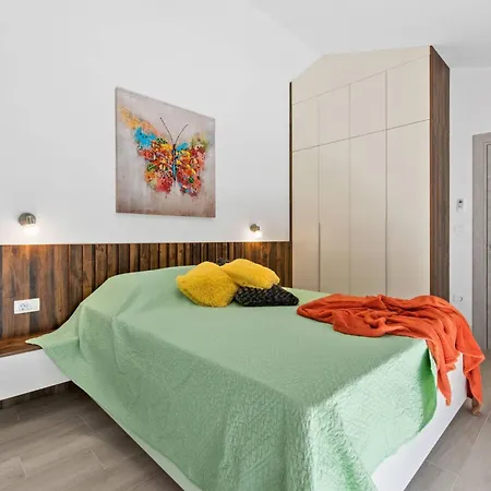 Сasa de vacaciones Casa Mara Mit Beheiztem Pool By Interhome *