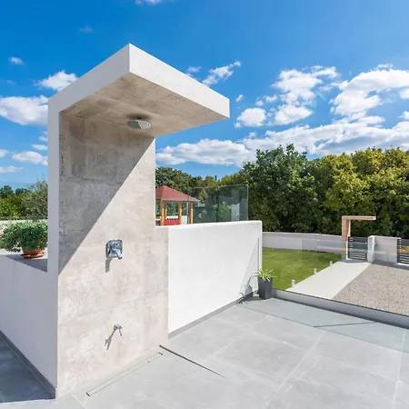Casa Mara Mit Beheiztem Pool By Interhome *