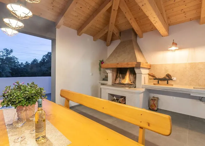 Casa Mara Mit Beheiztem Pool By Interhome Semesterbostad