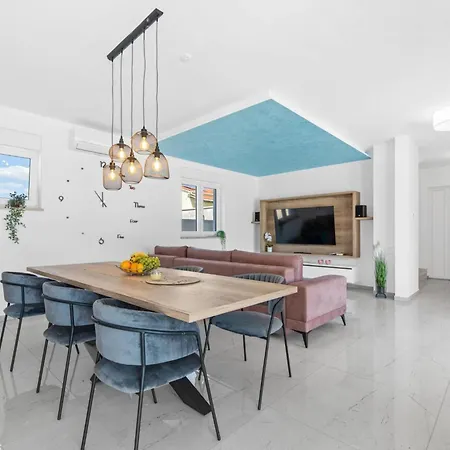 بيت للعطل Casa Mara Mit Beheiztem Pool By Interhome Štokovci