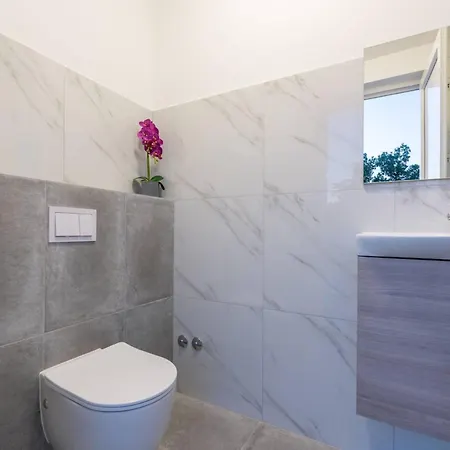 Casa Mara Mit Beheiztem Pool By Interhome Štokovci