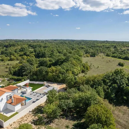 Casa Mara Mit Beheiztem Pool By Interhome بيت للعطل
